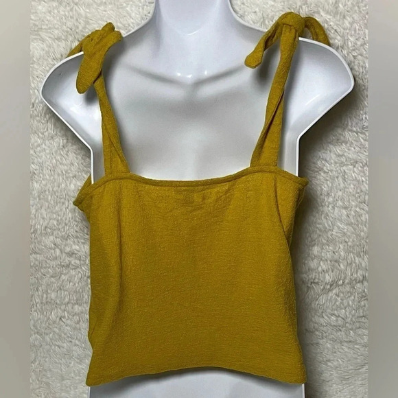 Express Tie Shoulder Crop Top - Picture 2 of 6